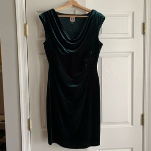 Anne Klein Women’s Velvet Dark Green Classic dress